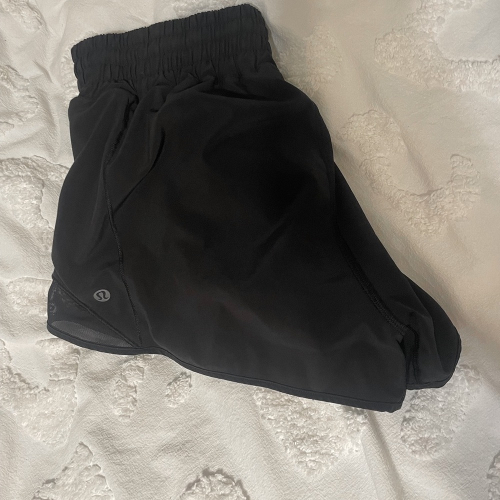 Lululemon, size 8, black, hottie hot shorts